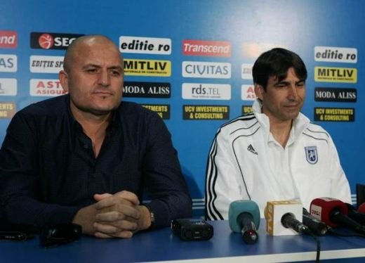 Hold em la Craiova! Mititelu acuza: Oamenii lui Piturca JOACA POKER in cantonamente