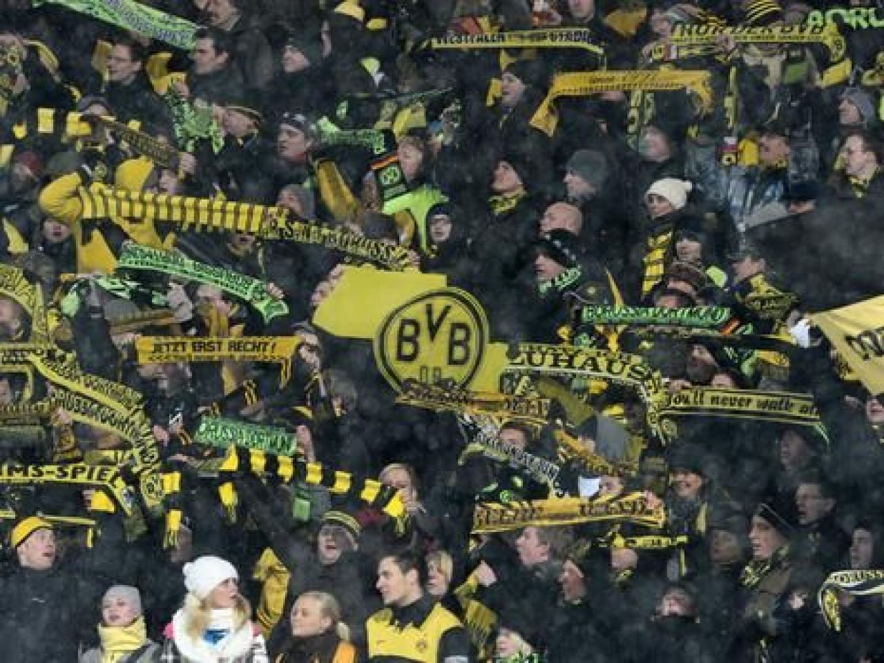 Barcelona are cea mai mare medie de spectatori din Europa! Bundesliga domina TOP 30! Vezi aici:_7