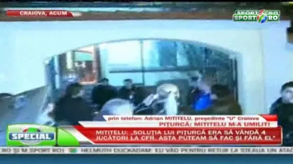 Rascoala la Craiova: suporterii au iesit in strada sa faca dreptate! Vezi ce mesaj le-a transmis Piturca! VIDEO