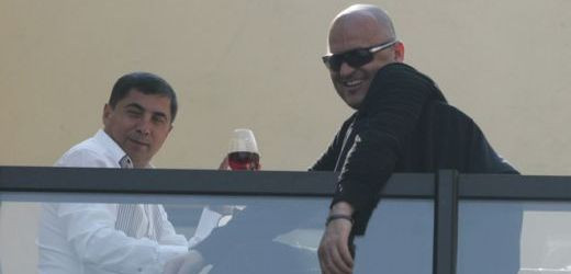 Un dinamovist este gata sa cumpere Craiova de la Mititelu: Daca vii cu un proiect bun, suporterii sunt de partea ta!