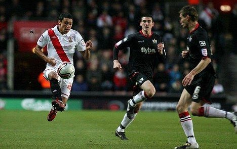 Arsene Wenger a mai luat un pusti&nbsp; teribil! VIDEO Noua minune a fotbalului englez e la Arsenal!