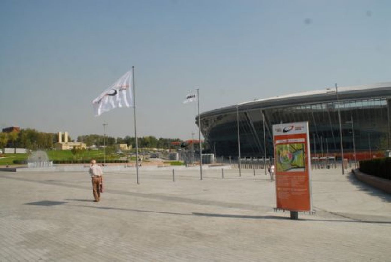 FOTO! Astea sunt cele mai tari stadioane din Europa de Est construite de romani!_19