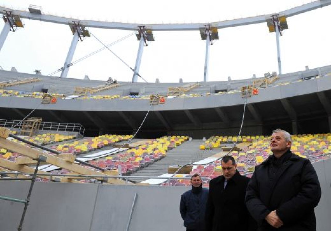 FOTO! Astea sunt cele mai tari stadioane din Europa de Est construite de romani!_54
