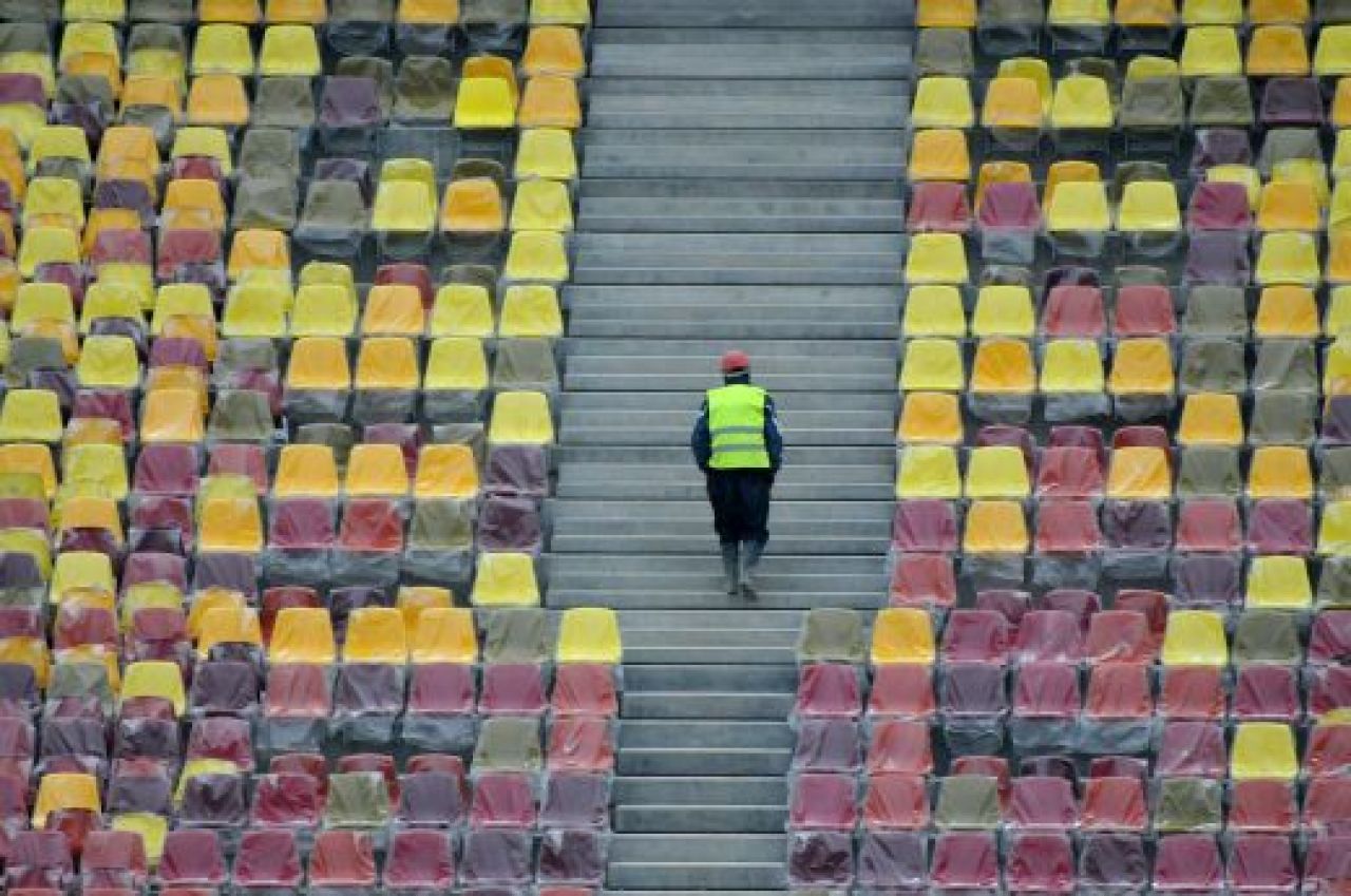 FOTO! Astea sunt cele mai tari stadioane din Europa de Est construite de romani!_64