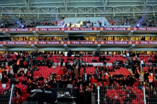 VIDEO / Hagi a inaugurat stadionul de 200 de milioane de euro al Galatei! Vezi ce SHOW au facut turcii!_6