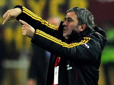 Hagi a ramas SOCAT de super atmosfera de pe noul stadion al Galatei! Ce zice de transferurile lui Marica si Zapata!_3