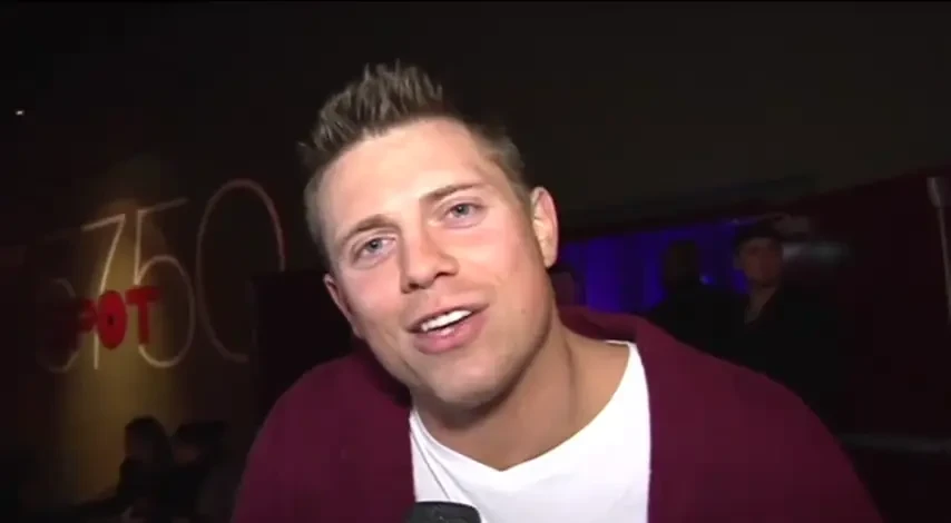 VIDEO: Campionul WWE, The Miz, s-a batut cu Rampage Jackson intr-un meci de UFC...virtual! Vezi cine a castigat