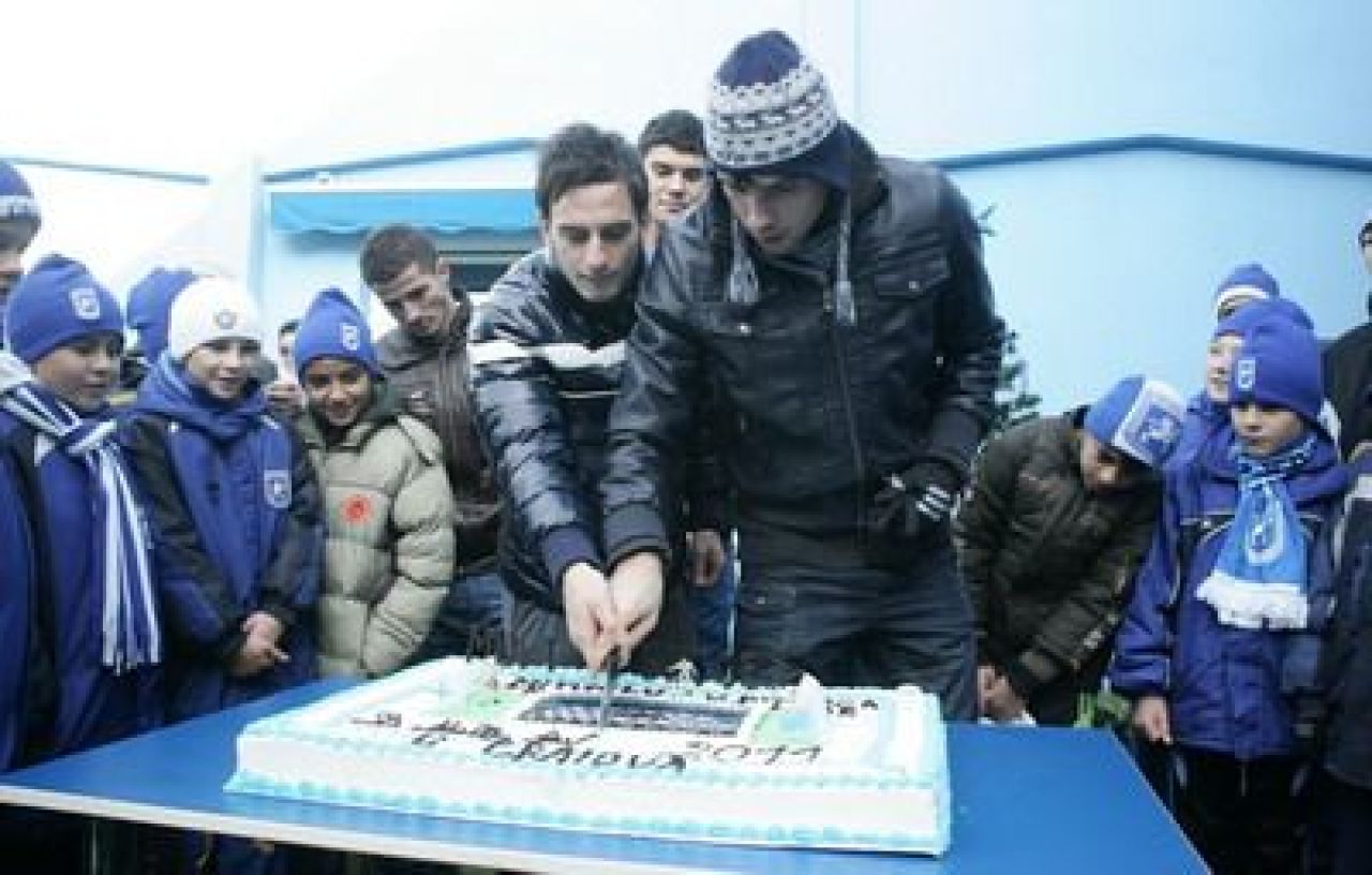 Gaman si Barboianu au planuit faptul ca o sa o TAIE din cantonament :) FOTO_1