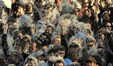 Fanii lui St Pauli au facut PLANGERE: nu mai vor striptease la stadion!_4