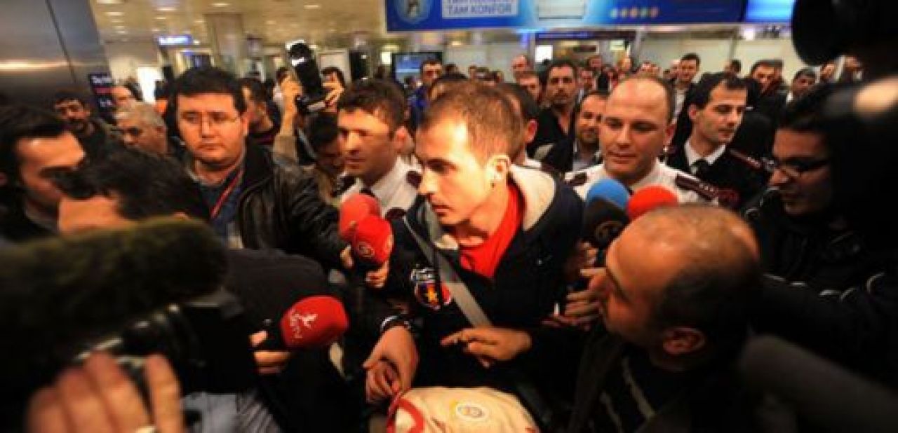 Castiga 2 milioane de euro pe an, dar in copilarie mergea cu vacile la pascut! Vezi AICI povestea lui Stancu:_5