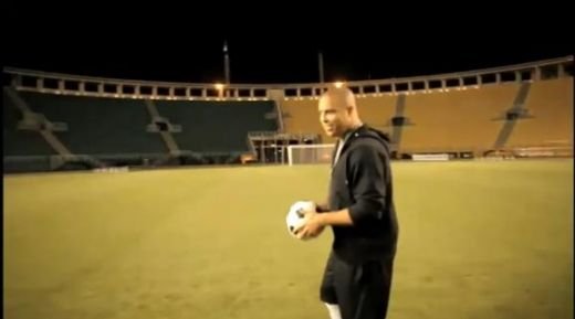 VIDEO / Remi Gaillard face MISTO de Ronaldo! Vezi la ce smecherie il provoaca: