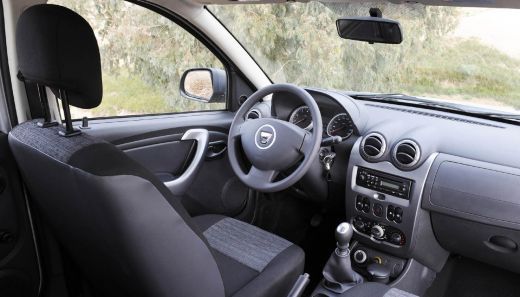 FOTO! Dacia vrea sa dea lovitura in 2011: Vezi cu ce schimbari vine Dusterul!_7
