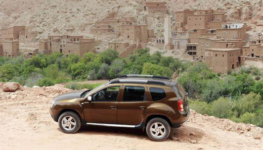 FOTO! Dacia vrea sa dea lovitura in 2011: Vezi cu ce schimbari vine Dusterul!_12