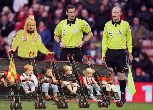FOTO / Caterinca zilei in Anglia: Femeia-arbitru, trimisa la cratita de comentatorii Sky!_7