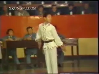 VIDEO: Cat de tare era JET LI la 15 ani! Vezi demonstratia ce l-a dus la Hollywood