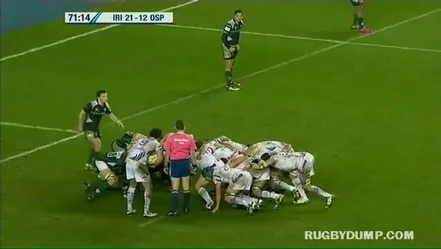 VIDEO / Asta e cel mai tare placaj din rugby: LA ARBITRU!