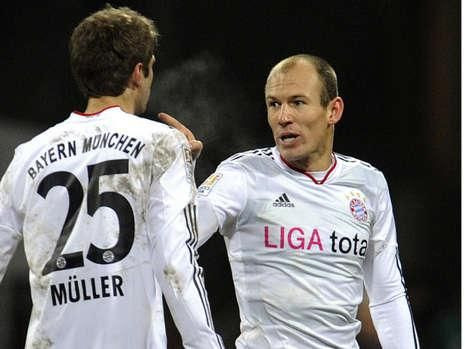 FOTO / Gest INCREDIBIL! Robben i-a dat un PUMN in figura lui Muller dupa meciul cu Werder!_9
