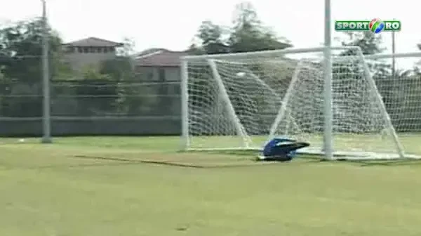 Lacatus si-a gasit atacant in Antalya! Vezi ce SHOW a facut MM la antrenamentul Stelei!