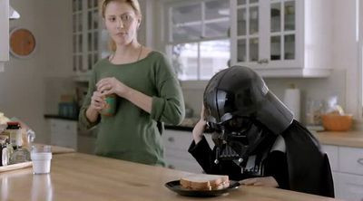 VIDEO: Darth Vader e praf in cea mai tare reclama VW pentru Superbowl!