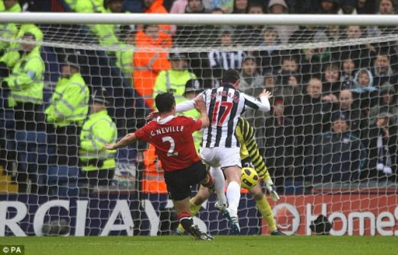 S-a retras cel mai bun fundas dreapta din istoria Premier League! Vezi imagini IMPRESIONANTE!_2