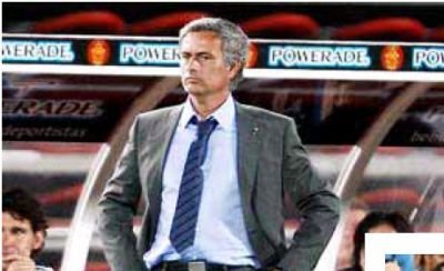 Mourinho recunoaste de la cine a invatat fotbal! Vezi ce fotbalist roman l-a inspirat pe antrenorul Realului: