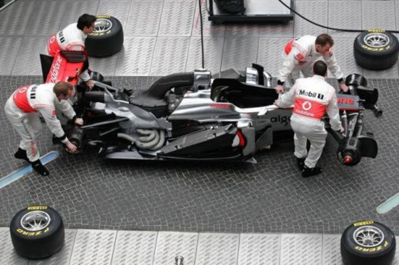 McLaren lanseaza masina care a uimit pana si rivalii de la Ferrari! FOTO_2