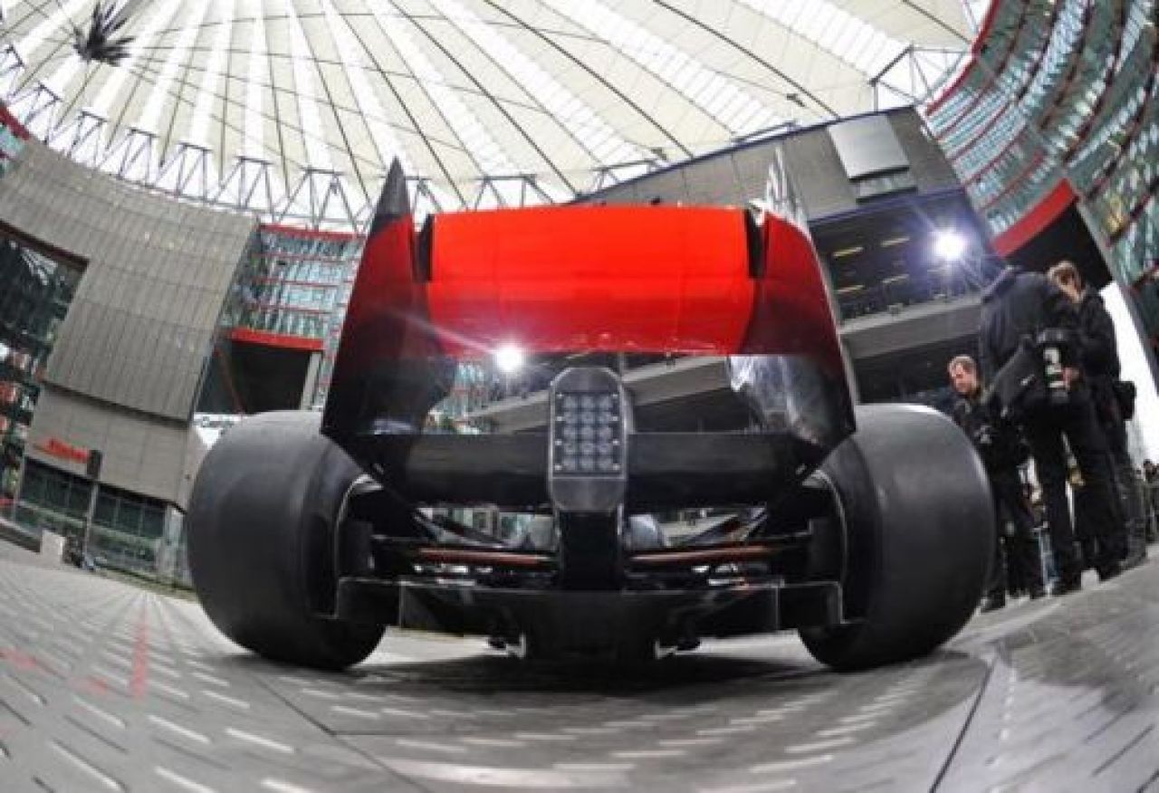 McLaren lanseaza masina care a uimit pana si rivalii de la Ferrari! FOTO_8