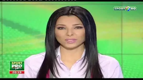 Porumboiu a facut cea mai haioasa comparatie: "Ce-ti tremura picioarele asa? Parca esti de la FC Vaslui" :)))