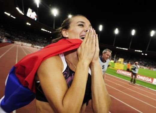 Cea mai sexy atleta a revenit cu o victorie, dupa 10 luni de pauza! VIDEO_3