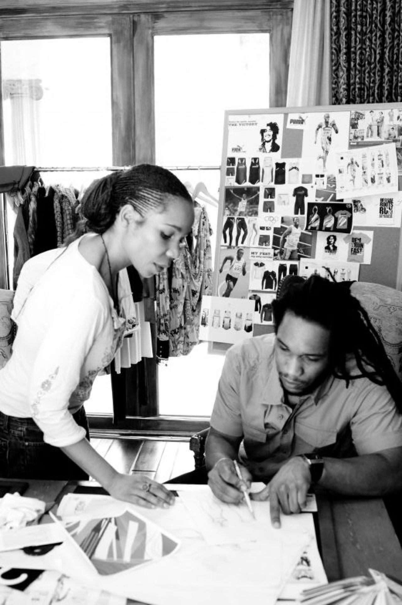 PUMA a ales-o pe fata lui Bob Marley pentru a fi designerul echipamentului de Track and Field al Jamaicai , la JO 2012!_5