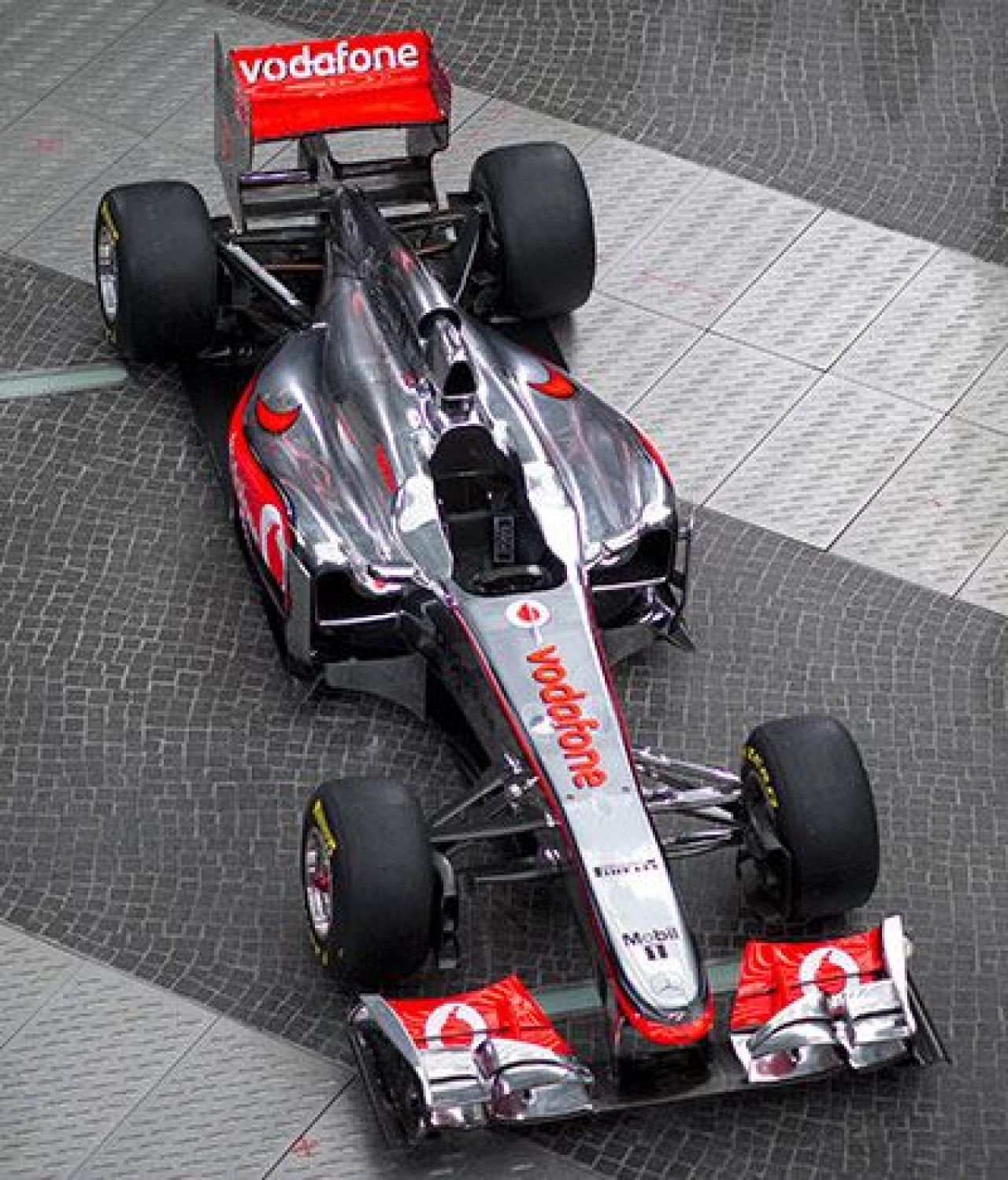 Cinci campioni mondiali la start: vezi TOATE MONOPOSTURILE din F1 pentru 2011_9