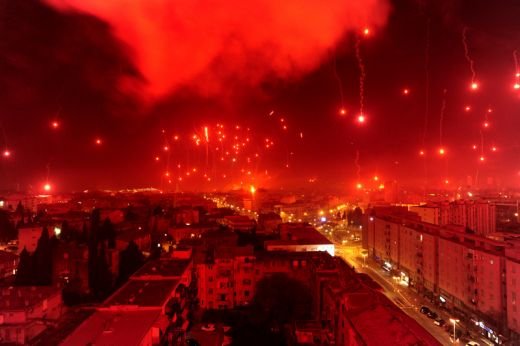 VIDEO Asa ceva n-ai mai vazut NICIODATA! Vezi cum au sarbatorit fanii lui Hajduk 100 de ani de la infiintarea clubului!_2