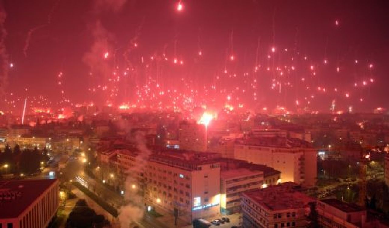 VIDEO Asa ceva n-ai mai vazut NICIODATA! Vezi cum au sarbatorit fanii lui Hajduk 100 de ani de la infiintarea clubului!_5