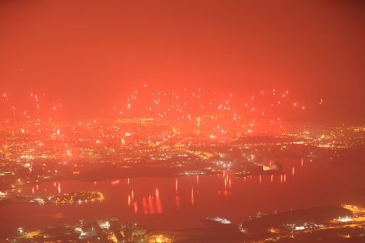 VIDEO Asa ceva n-ai mai vazut NICIODATA! Vezi cum au sarbatorit fanii lui Hajduk 100 de ani de la infiintarea clubului!_15