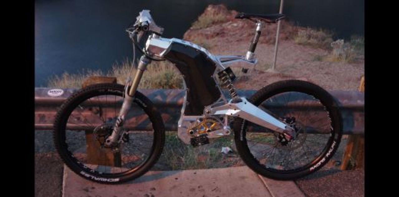 FOTO / Direct din viitor! Vezi cum arata bicicleta HIBRID de 25.000 euro!_2