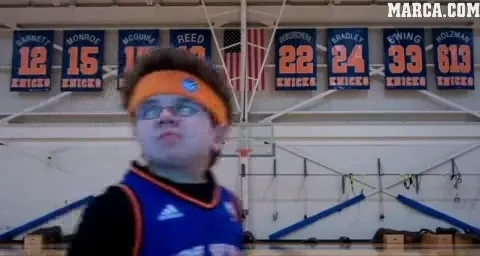 VIDEO / Pustiul care a strans 23 de milioane de vizualizari pe YouTube a scos un nou clip! Vezi ultima senzatie: