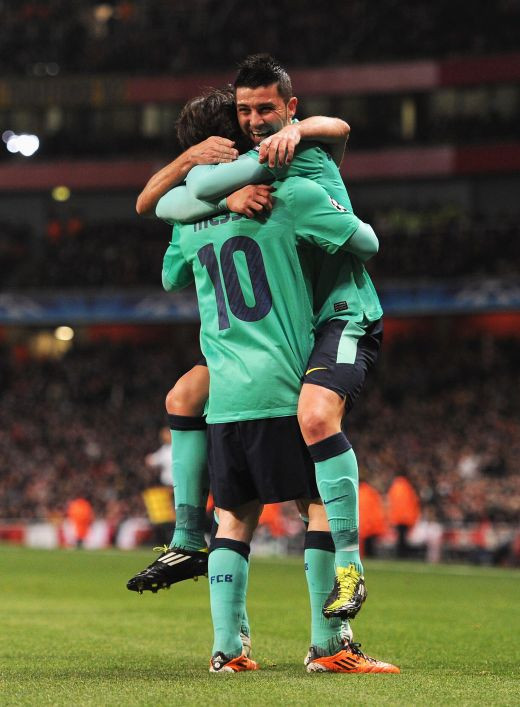 VIDEO Barcelona este de pe PAMANT! Vezi golul lui Villa din pasa lui Messi si bijuteria lui Van Persie_5