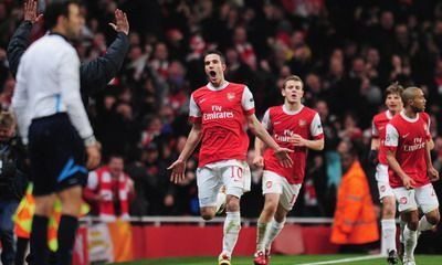 VIDEO Barcelona este de pe PAMANT! Vezi golul lui Villa din pasa lui Messi si bijuteria lui Van Persie_10