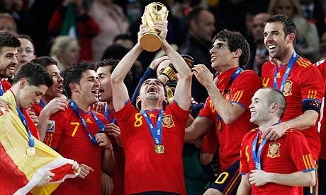 FIFA si UEFA vor sa vanda turneele finale televiziunilor pay per view! Vezi ce spune Uniunea Europeana: