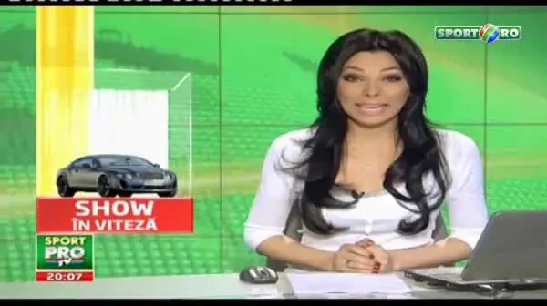 CE NEBUNIE!!! A spart recordul mondial pe gheata: 330 KM/H intr-un Bentley!