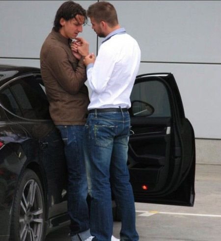 FOTO Pique, prins in fotografii scandaloase! Vezi in ce ipostaze a fost surprins omul problema de la Barcelona!