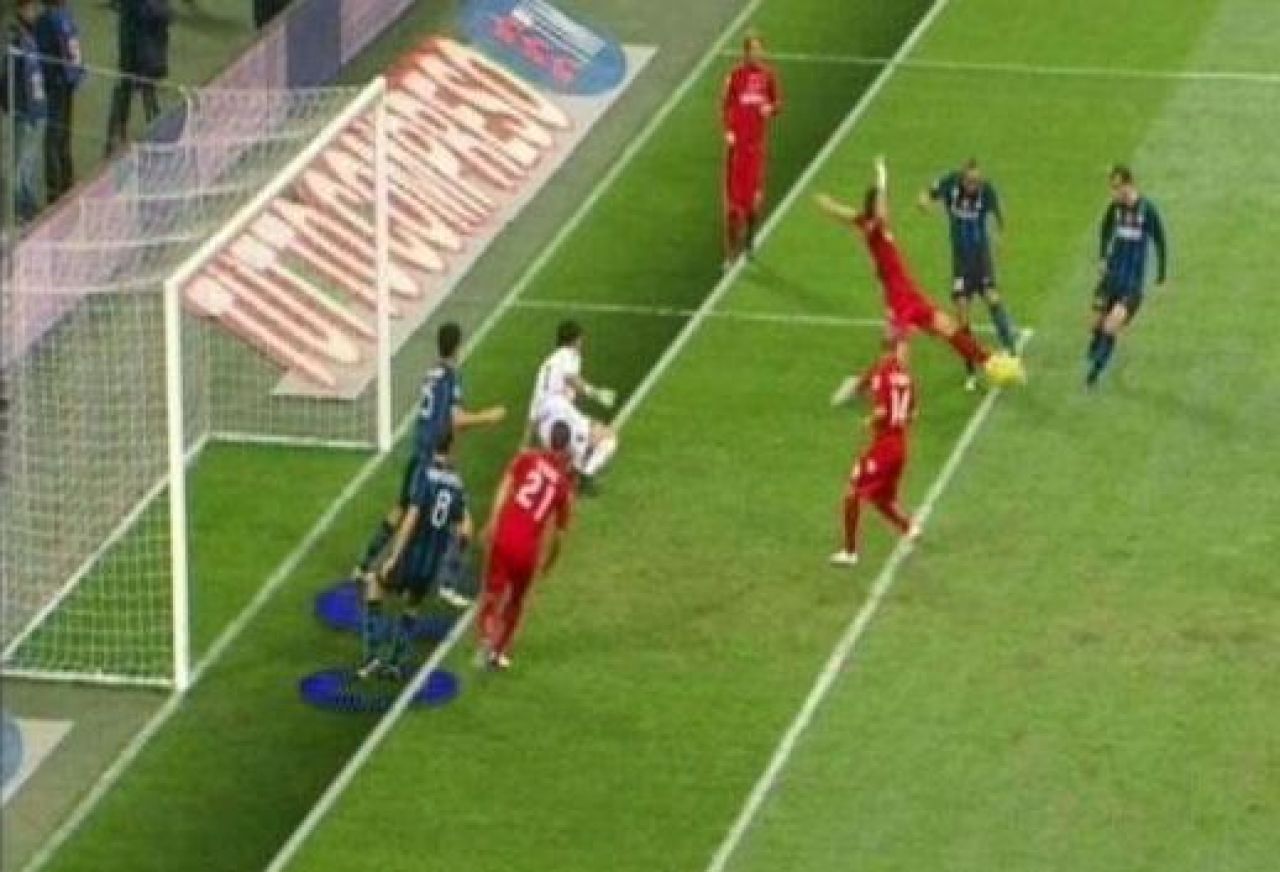 Inter, victorie cu semn de intrebare! Golul FANTOMA care a scandalizat Italia! VIDEO:_7