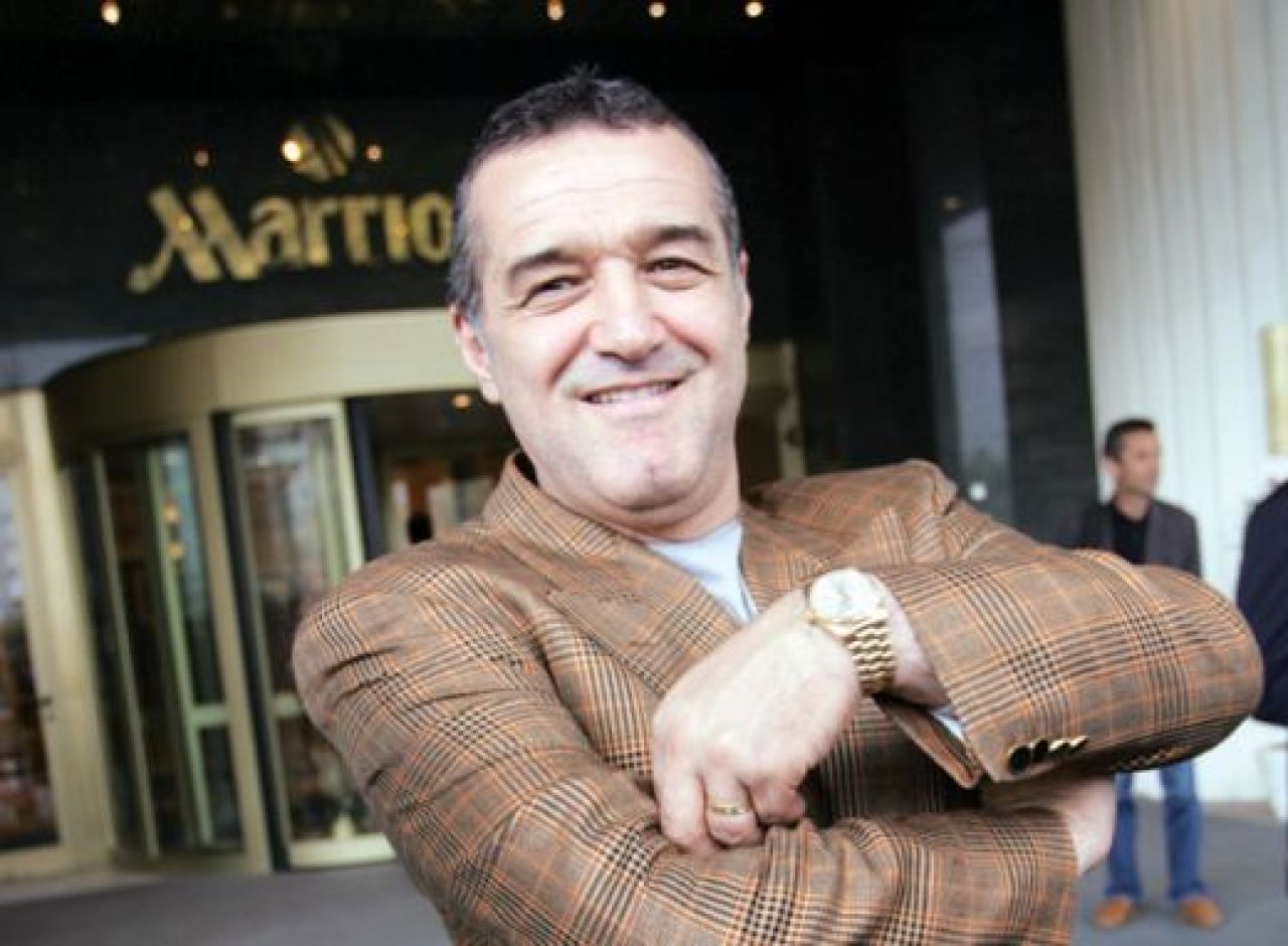 Becali si-a implinit visul! E intre cei mai tari patroni din Europa... A prins TOPUL NEBUNILOR alaturi de Elton John si Berlusconi!_2