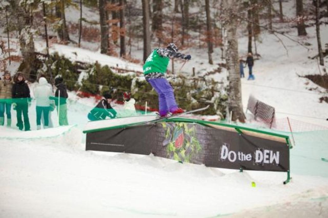 Peste 40 de rideri din toata tara au onorat provocarea Mountain Dew in cadrul Dew Tour de la Sinaia!_1