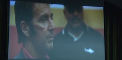 VIDEO: Pumni, palme si jucatori batuti! Cum face Federatia terapie de grup cu antrenorii din Liga I :)