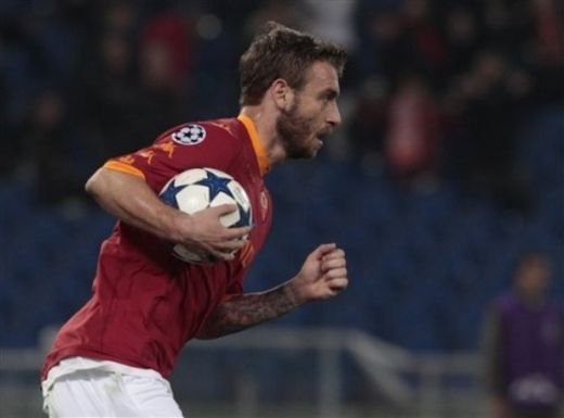VIDEO Montella a debutat cu victorie la Roma: 1-0 la Bologna!