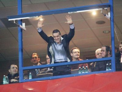 Becali salveaza Liga I! Vezi ce manevra a facut ca meciul Dinamo-Pandurii sa se joace: