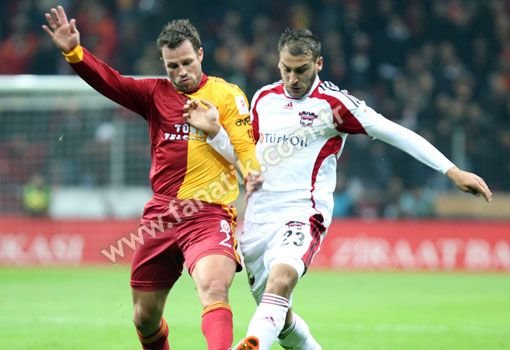 PLEACA HAGI de la Galata? Vezi ce a spus despre DEMISIE dupa eliminarea din Cupa!_7