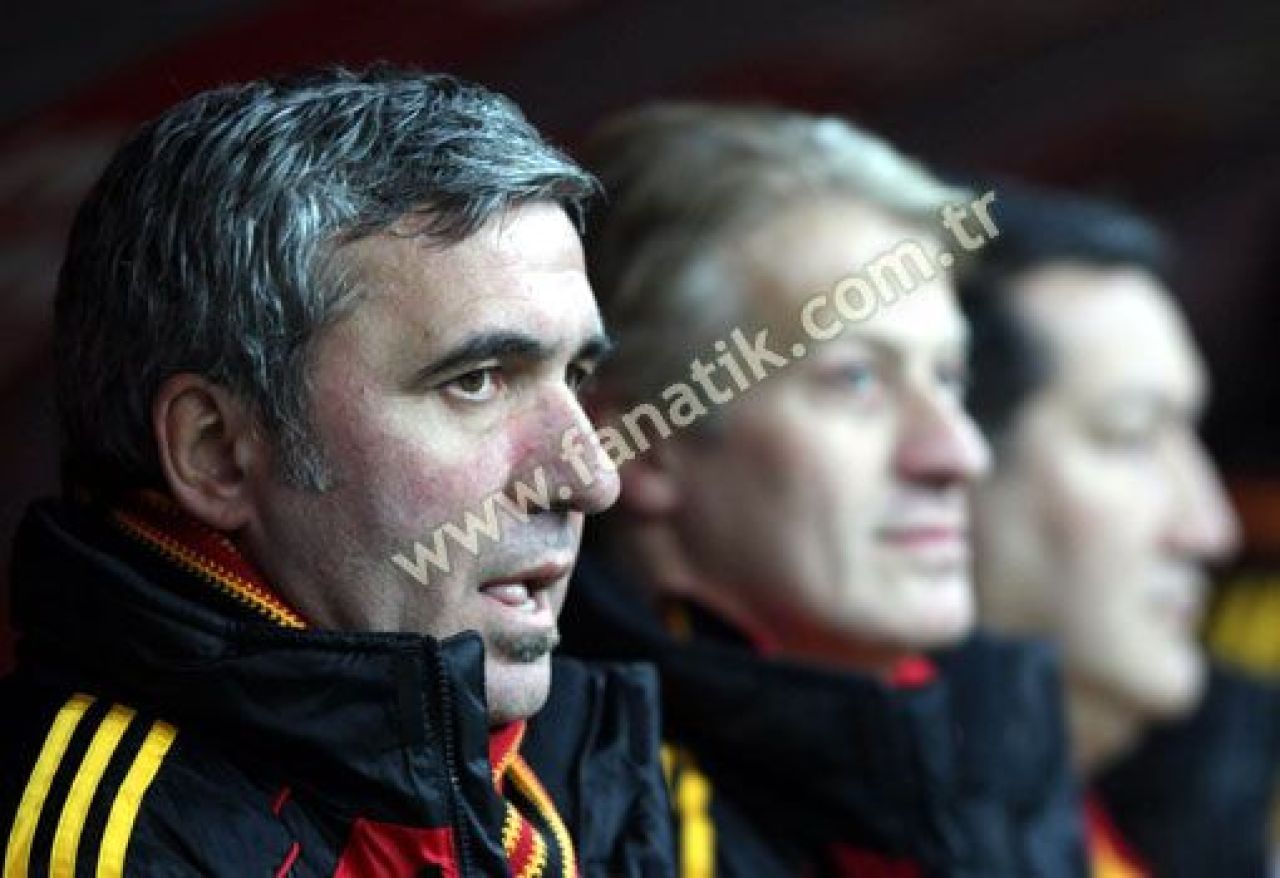 PLEACA HAGI de la Galata? Vezi ce a spus despre DEMISIE dupa eliminarea din Cupa!_8