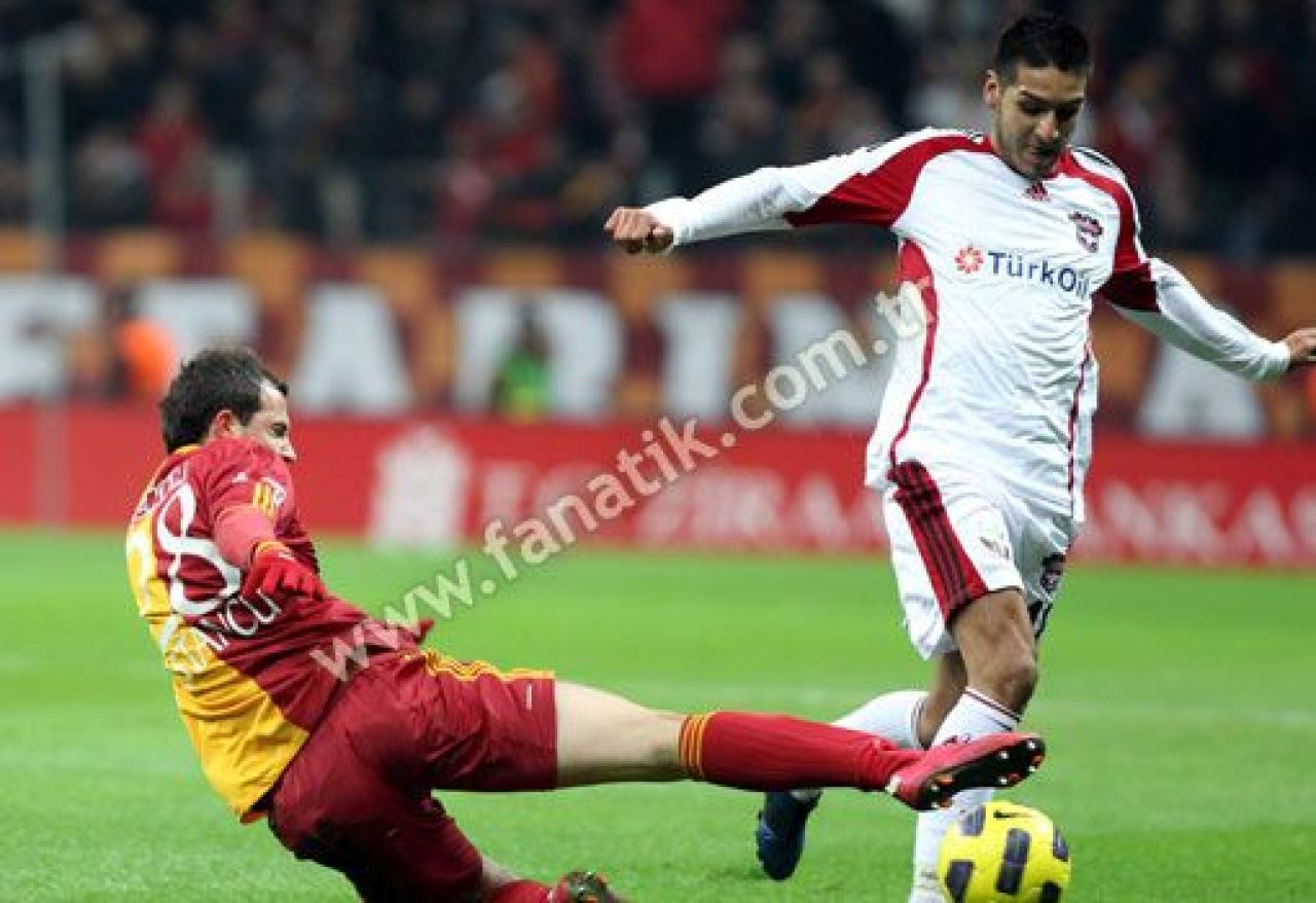 PLEACA HAGI de la Galata? Vezi ce a spus despre DEMISIE dupa eliminarea din Cupa!_12